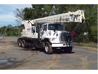 JLG 2000T