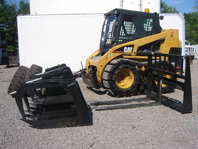 Caterpillar Skid Steer Loader Model: 226