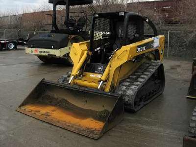2006 John Deere CT332    $44,950  