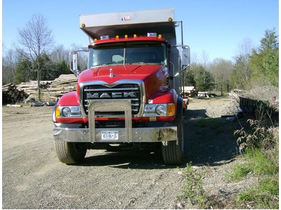 2005 Mack Granite 