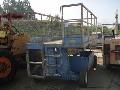 Upright Scissor Lift 5x12 Platform
