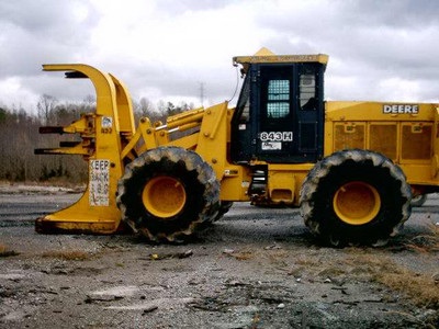 John Deere 843H