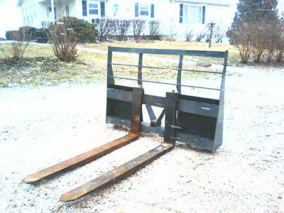Pallet Forks for Skid Loader/Steer