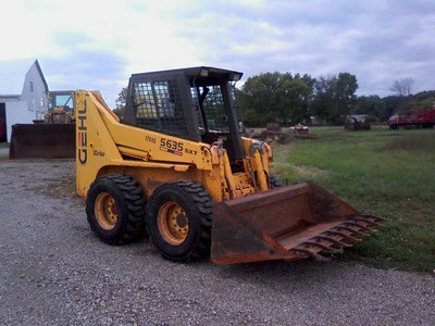 5635 Gehl Skid Loader (Middletown)