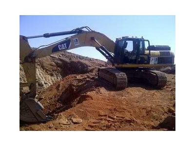 CAT 330D Excavator