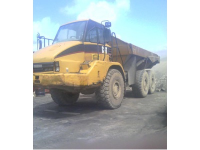 725 C CATERPILLAR ARTICULATED TRUCK 