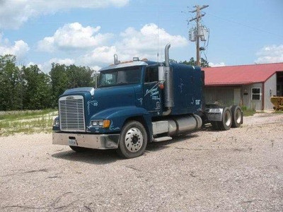 Freightliner Semi Truck