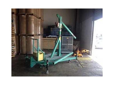 Lifline Boom with Bulldog Trailer Component