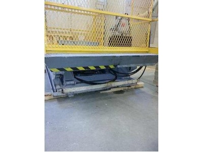 Elevator Platform Lever-Rite 5 x 10 6000 lb Cap