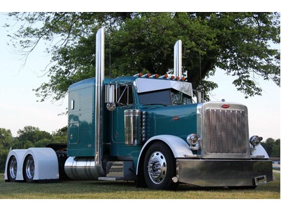 2004 Peterbilt 379 EXHD C16 600HP