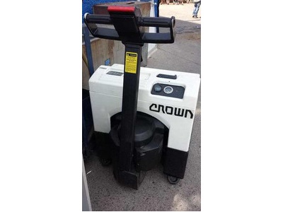 Crown Electric Pallet Jack