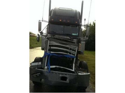 2000 Freightliner FLD Classic