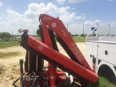 Fassi Knuckleboom Crane
