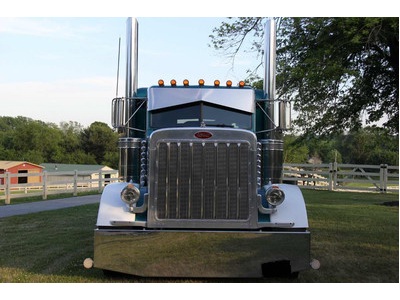  2004 Peterbilt 379 EXHD 