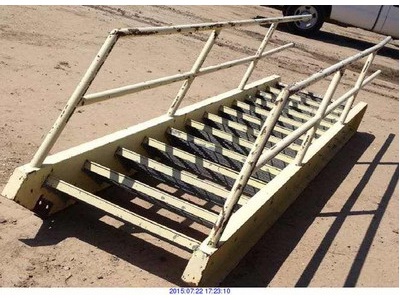 METAL STAIRS
