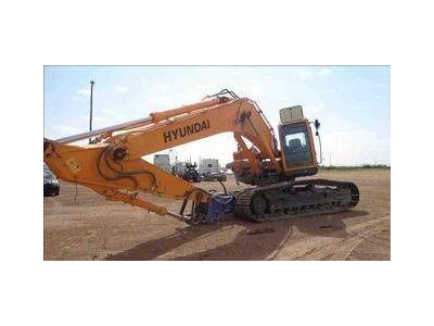 2013 Hyundai R300 Excavator