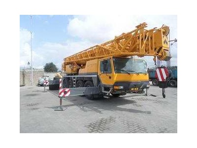 Liebher Mobile Crane