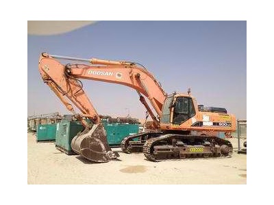 Doosan Daewoo Excavator- Abu Dhabi