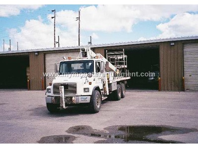1999 Freightliner FL80 Elliott - M101341