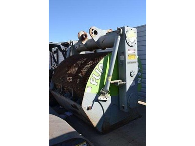 Flip Screen EX130 Screening Bucket 2011