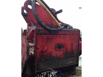 2004 Feacon Excavator