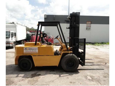 1977 Clark 9,000 Lb Forklift - 16660