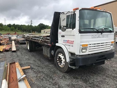 1994 Mack/Renault Midliner Flatbed Truck