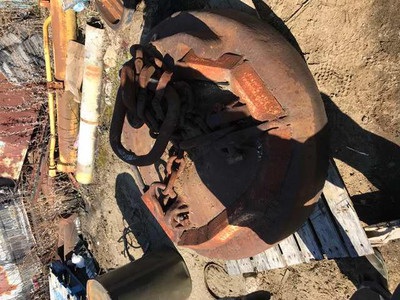 Hydraulic driven generator for crane mag