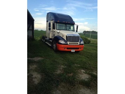 2005 FREIGHTLINER COLUMBIA 120 For Sale 
