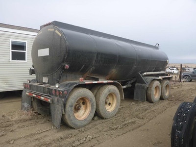 1982 BEALL 5000 Gallon 4 Axle #2567