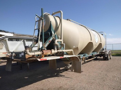 1980 HEIL Pneumatic Aluminum Bulk #2610