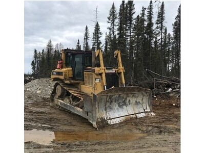 1995 CAT D7H Bulldozer CAD $
