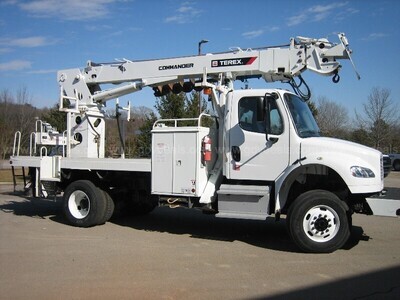2016 Freightliner M2 106 with TEREX Digg