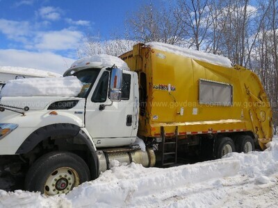 2013 International WorkStar 7600 Garbage
