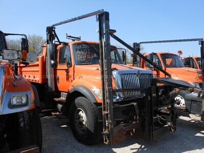 2004 International 7400
