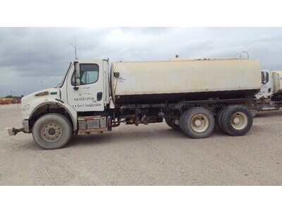 2014 Freightliner M2106, 4,000 GAL, Wate