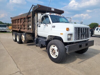 2000 Chevrolet C8500 T/A Dump Truck