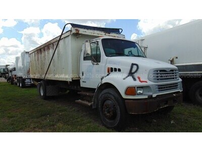 2002 Sterling M8500 with a dump body