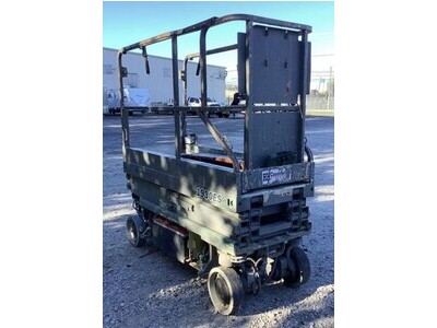 2006 JLG Scissor Lift