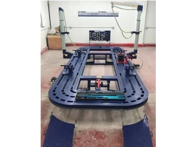 18 FEET 2 TOWER AUTO BODY FRAME MACHINE