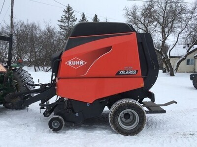  2017 Kuhn 2260 Round Baler