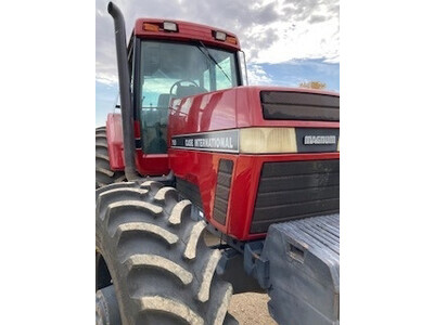 Case IH 7150 Magnum Tractor 