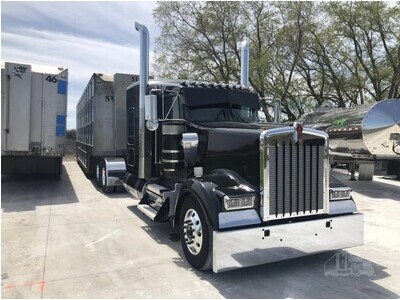 2019 Kenworth W900L Semi-Tractor