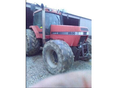 Case IH 8930 Tractor