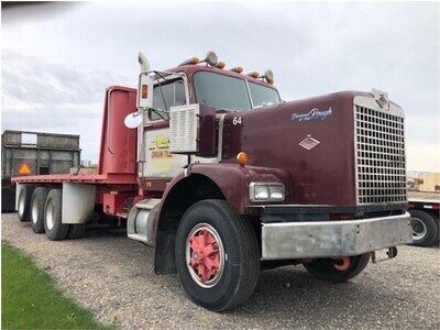 1974 Diamond Reo C11664DB Day Cab Truck 