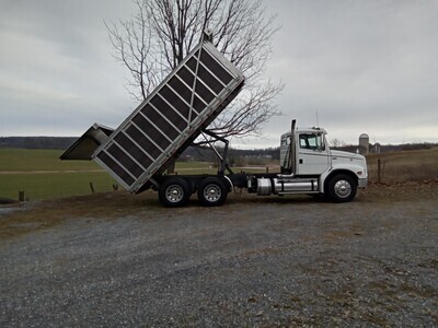 1999 Freightliner Dump Truck