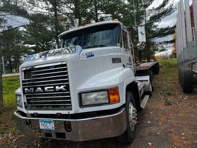 1993 Mack CH 613 Semi-Tractor 
