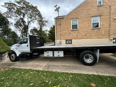 2011 Ford F750 Flatbed Truck