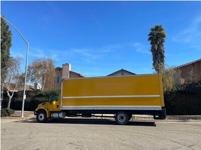 2017 International 4300DT Box Truck
