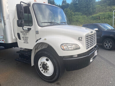 2018 Freightliner Business Class M2 